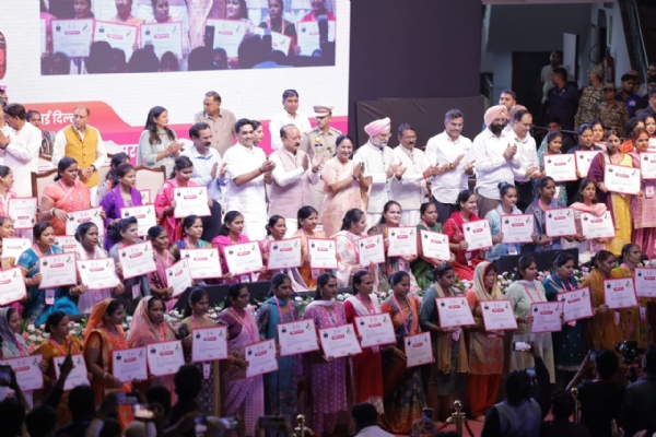 LAUNCH-OF-DELHI-LAKSHMI-YOJNA
