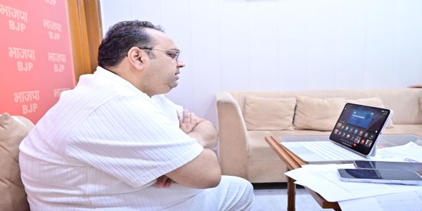 دہلی میں 24 گھنٹوں میں ایچ 1این1 کے 138 معاملے،اسپتالوں کو آئیسولیشن بیڈز اور ادویات کی فراہمی کو یقینی بنانے کی ہدایت