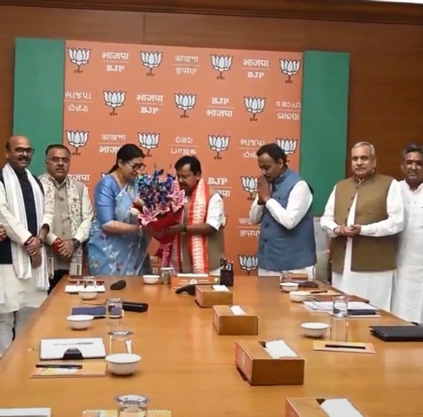 بی جے پی کی میٹنگ میں انتخابی ریاستوں کے لیے مو¿ثر روڈ میپ تیار کرنے پر زور بی جے پی کی میٹنگ میں انتخابی ریاستوں کے لیے مو¿ثر روڈ میپ تیار کرنے پر زور