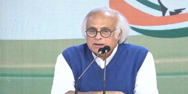 سُبھاش چندرا کی 6.5 کروڑ روپے کی ادائیگی کی منظوری پر کانگریس کا طنز—یہ ’ہیئر کٹ‘ نہیں، ’منڈن‘ ہے