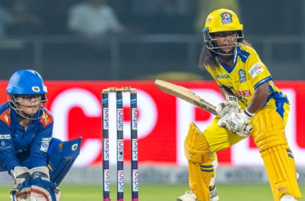 Sports-Cricket-DPL-Monika