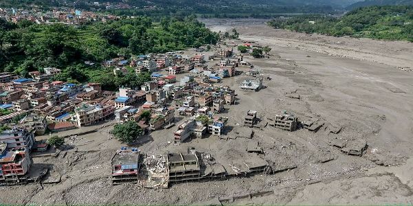 نیپال میں سیلاب کی تباہی سے کئی ارب ڈالر کے نقصان کا خدشہ، 469 افراد ہلاک، 2381 لاپتہ