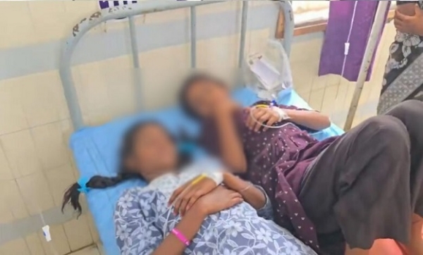 ورنگل کے گروکل اسکول میں مبینہ فوڈ پوائزننگ، 25 طالبات متاثر ورنگل کے گروکل اسکول میں مبینہ فوڈ پوائزننگ، 25 طالبات متاثر