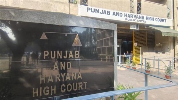 ہائی کورٹ سے پنجاب حکومت کو جھٹکا، دو ہفتوں میں ملازمین اور پنشن یافتگان کا بقایا مہنگائی الاو¿نس ادا کرنے کا حکم ہائی کورٹ سے پنجاب حکومت کو جھٹکا، دو ہفتوں میں ملازمین اور پنشن یافتگان کا بقایا مہنگائی الاو¿نس ادا کرنے کا حکم
