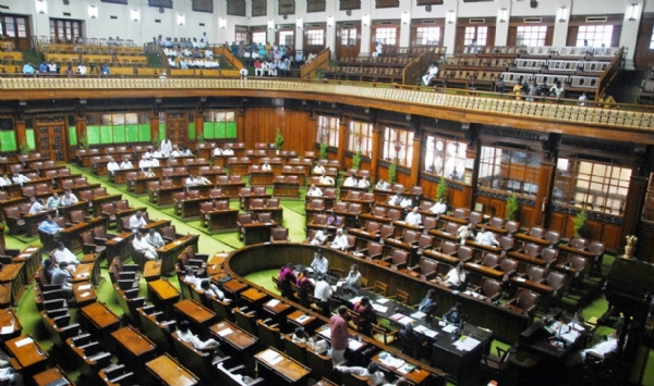 تاریخ کے صفحات میں 31 اگست: آج ہی کے دن منظور ہوا تھا ’’ریاستوں کی تنظیم نو کا قانون‘‘ تاریخ کے صفحات میں 31 اگست: آج ہی کے دن منظور ہوا تھا ’’ریاستوں کی تنظیم نو کا قانون‘‘