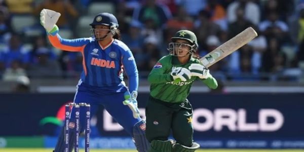 بھارت-پاک میچ میں کھلاڑی ہاتھ ملائیں گی یا نہیں؟ کوچ مجومدار کا سسپنس بھرا جواب