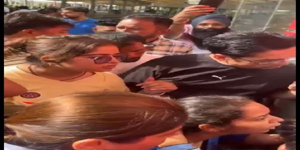 امرتسر ایئرپورٹ پر اسپائس جیٹ کی پرواز 18 گھنٹے تاخیر کا شکار، مسافروں کا ہنگامہ