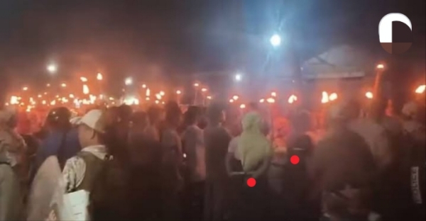 منی پور: کاک چنگ میں این آر سی کے خلاف مشعل جلوس کے دوران پُرتشدد جھڑپ، پولیس نے آنسو گیس کے گولے داغے منی پور: کاک چنگ میں این آر سی کے خلاف مشعل جلوس کے دوران پُرتشدد جھڑپ، پولیس نے آنسو گیس کے گولے داغے