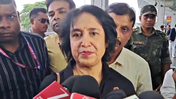 جلاوطنی کے 32برسوں کے  باوجود بنگلہ دیش واپس جانا چاہتی ہیں تسلیمہ نسرین،شیخ حسینہ کی بھی واپسی کی حمایت کی