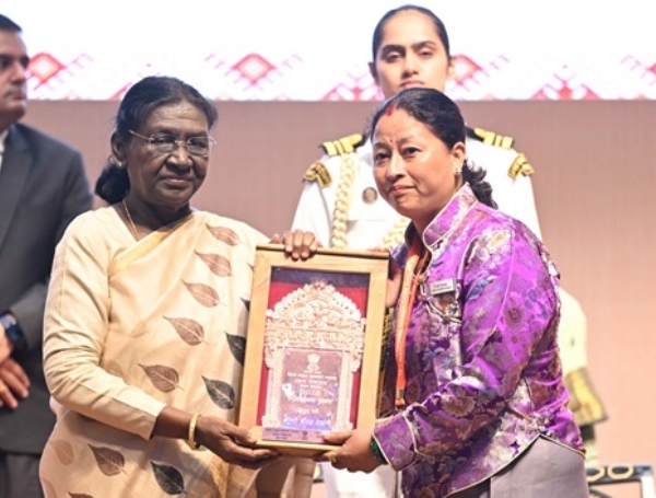 PRESIDENT-HANDLOOM-AWARDS