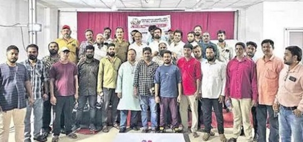 تلنگانہ میں آٹو،کیب اور آن لائن ڈیلیوری خدمات غیرمعینہ مدت کے لیے بند، تلنگانہ میں آٹو،کیب اور آن لائن ڈیلیوری خدمات غیرمعینہ مدت کے لیے بند،