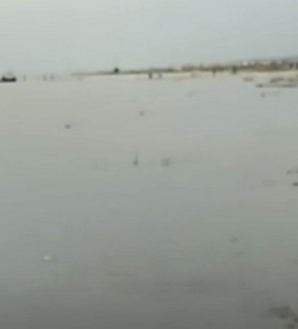 پریاگ راج کی گنگا اور جمنا کا منظر۔