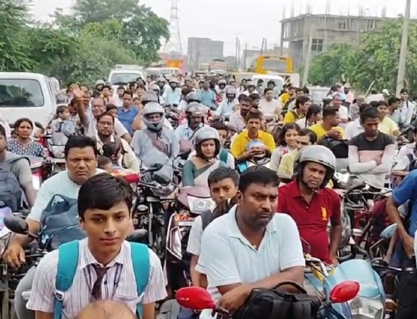 این ایچ 80پر   کہلگاؤں کا  کنواں  پل تباہ، بھاری گاڑیوں کی آمد و رفت  پر ٹھپ