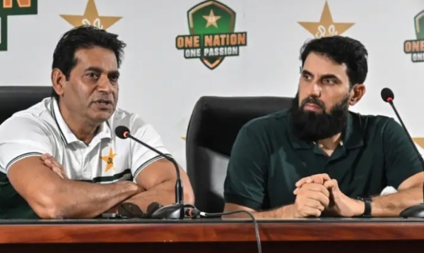 Sports-Cricket-Misbah-Resigns