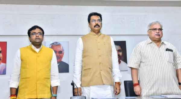 بدلتے ہوئے ڈیجیٹل منظر نامے کو مدنظر رکھتے ہوئے مواد اور بیانیہ کو مضبوط بنانا ضروری : سنجے سراوگی