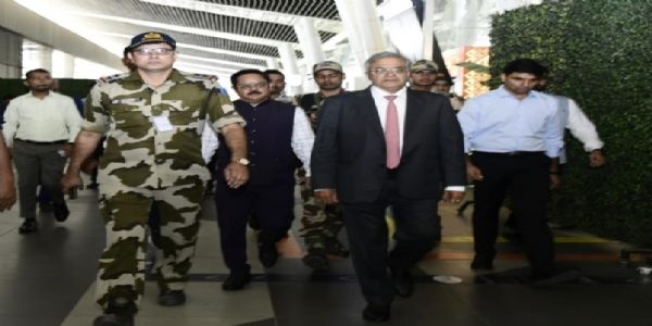 چیف الیکشن کمشنر گیانیش کمار دو روزہ دورے پر گجرات پہنچے