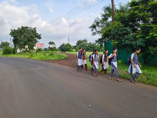 Neral Kashele Bus Service Students Walking Neral Kashele Bus Service Students Walking