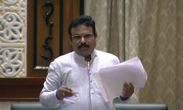 سوِگی، زومیٹو اور ریپیڈو کے لیے بڑھتی بائیکس سے حیدرآباد میں فضائی آلودگی میں اضافہ: سری گنیش سوِگی، زومیٹو اور ریپیڈو کے لیے بڑھتی بائیکس سے حیدرآباد میں فضائی آلودگی میں اضافہ: سری گنیش