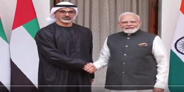 وزیر اعظم مودی کی ابوظہبی کے ولی عہد سے دوطرفہ مذاکرات