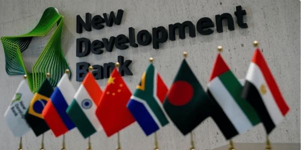 امریکی ڈالر پر انحصار کم کرے گا ایران، برکس بینک میں شامل ہونے کی تیاری