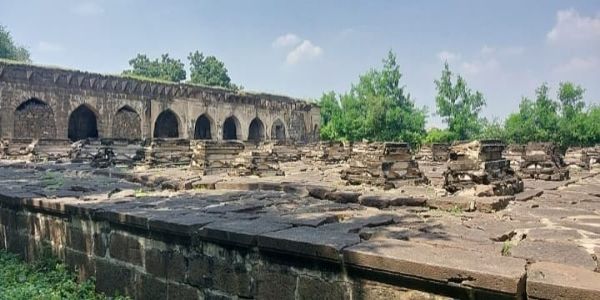 وجے پور کا ’ساٹھ قبرستان‘: تاریخ کے صفحات میں درج ایک اَن کہی کہانی