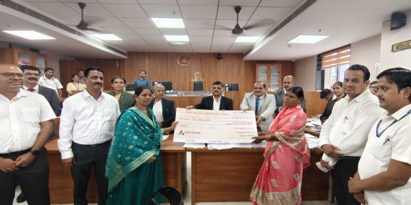 تھانے کی لوک عدالت میں 6 دن میں 76 سالہ خاتون کو انصاف، 88733 مقدمات نمٹانے کے ساتھ ضلع ریاست میں سرفہرست