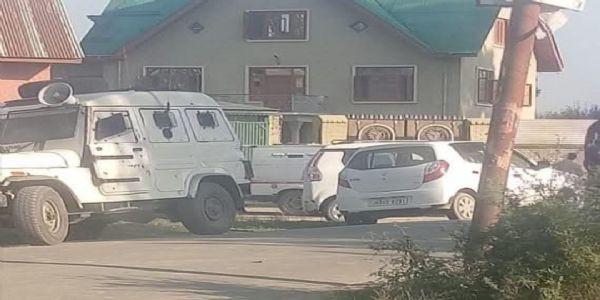 بارہمولہ بس اسٹینڈ پر فوج اور دیگر سیکیورٹی ایجنسیوں کی مشق