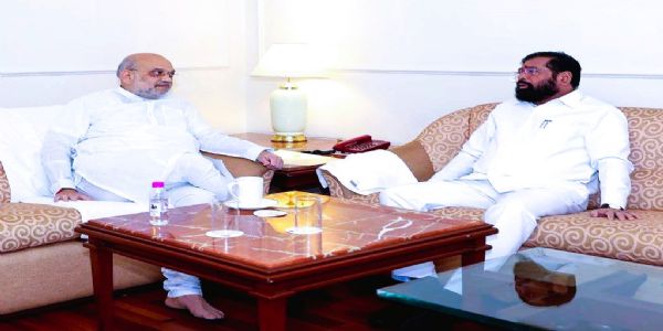 ایکناتھ شندے نے امت شاہ سے کی ملاقات ، اہم امور پر تقریباً نصف گھنٹے تک بات چیت