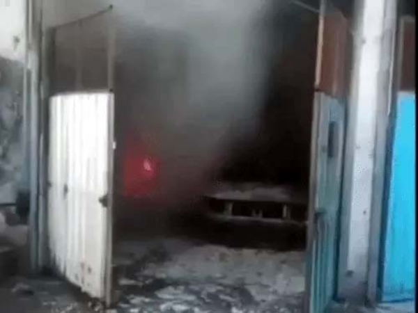 فریدآباد: فیکٹری اور فلیٹ میں لگی آگ، فائر بریگیڈ کی درجنوں گاڑیوں نے آگ پر قابو پایا