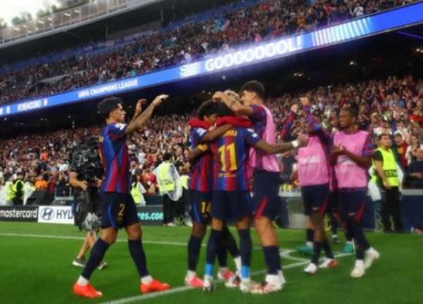 Sports-Football-Camp-Nou-Host-