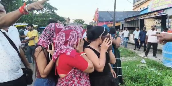 رام گنگا کے دو ہوٹلوں میں پولیس کا چھاپہ، کئی خواتین گرفتار