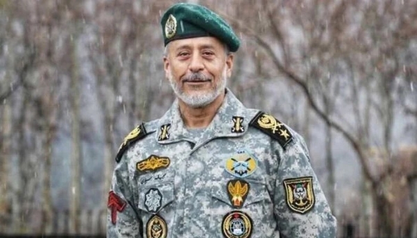 ایران اپنی خودمختاری اور سلامتی کے تحفظ کیلئے جنگ سے نہیں ڈرتا: ایرانی کمانڈر ایران اپنی خودمختاری اور سلامتی کے تحفظ کیلئے جنگ سے نہیں ڈرتا: ایرانی کمانڈر