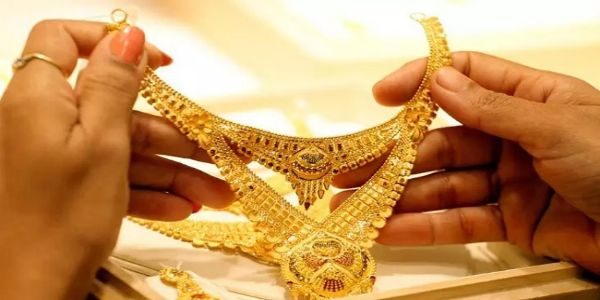 بی آئی ایس نے سونے کی ہال مارکنگ فیس بڑھا کر 75 روپے کی، نئی شرحیں لاگو