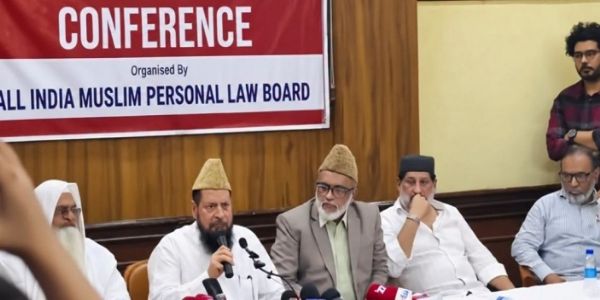 جنتر منتر پر دھرنے کی اجازت سے انکار اظہارِ رائے کی آزادی پر قدغن ہے