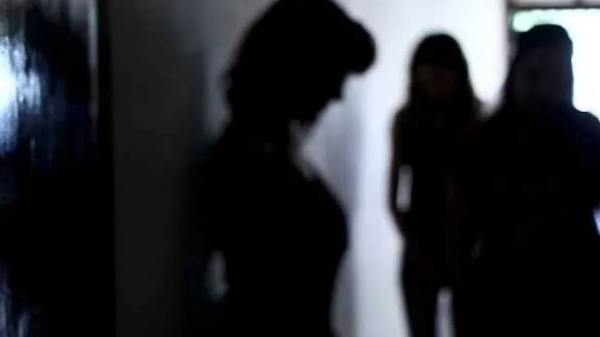 A-PROSTITUITION-RING-OPERATING A-PROSTITUITION-RING-OPERATING