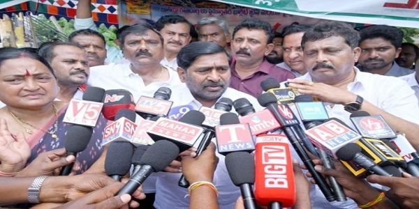 بلٹ ٹرین کے روٹ میں سوریا پیٹ کو شامل کیا جائے: بی آر ایس رہنما
