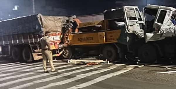 Pune Container Accident Two Dead