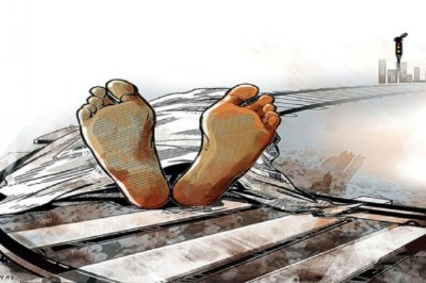 ٹرین کی زد میں آنے سے دو ریلوے ملازمین جاں بحق