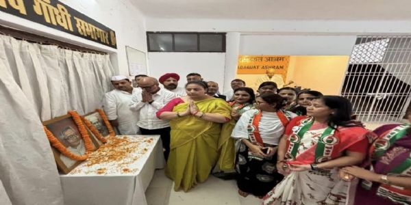 سابق وزیر اعلیٰ داروغہ پرساد رائے کا یوم پیدائش اور ریاستی کانگریس کے سابق صدر لہٹن چودھری کی برسی منائی گئی