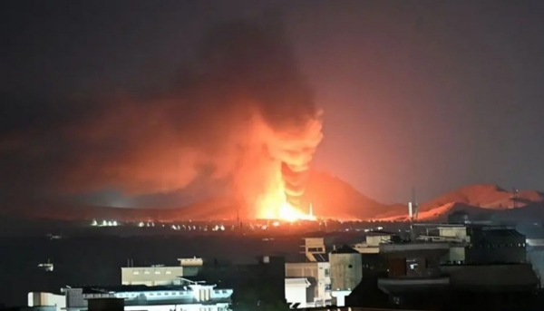 پاکستان کا افغانستان پر فضائی حملہ ، 10 مقامات کو نشانہ بنایا گیا پاکستان کا افغانستان پر فضائی حملہ ، 10 مقامات کو نشانہ بنایا گیا