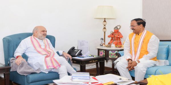 کیشو پرساد موریہ کی امت شاہ سے ملاقات ، مشن 2027 پر ہوئی بات چیت