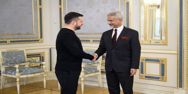 روسی تیل کی خریداری پر پابندی سے یوکرین کا بحران حل نہیں ہوگا: ایس جے شنکر