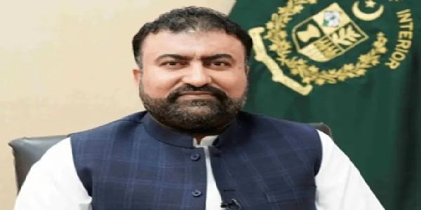 بلوچستان میں پاکستانی فوج قلات اور شورپُرود کی پہاڑیوں سے پناہ گزین کیمپ ہٹائے گی: وزیر اعلیٰ بگٹی