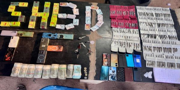 مرغوں کی لڑائی پر سٹہ بازی کے اڈے پر چھاپے، 22 گرفتار
