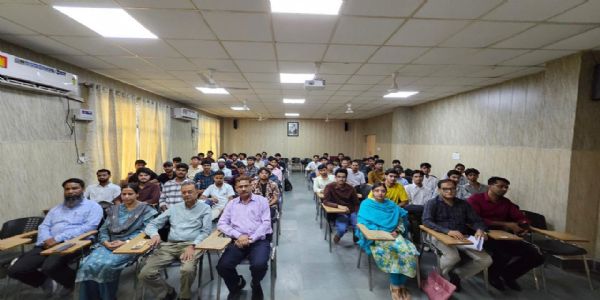 اے ایم یو شعبہ معاشیات میں نووارد طلبہ کے لیے اورئنٹیشن پروگرام منعقد