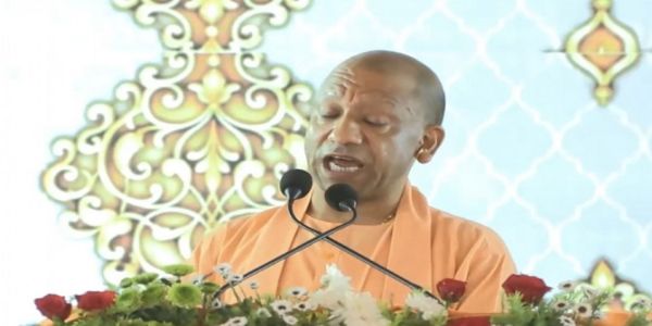 وزیراعلیٰ یوگی کا بڑا تحفہ، آنگن واڑی کارکنوں کو اب 12 ہزار اور سہایکاوں کو 6 ہزار روپے ماہانہ اعزازیہ